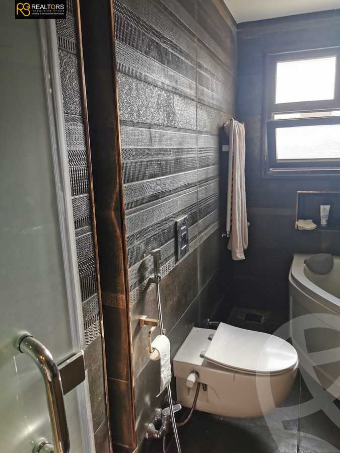 https://aqarmap.com.eg/en/listing/5336301-for-sale-cairo-el-sheikh-zayed-city-compounds