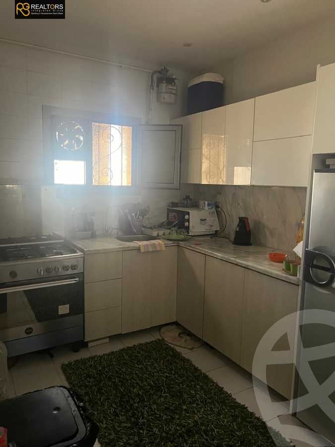 https://aqarmap.com.eg/en/listing/5336448-for-sale-cairo-el-sheikh-zayed-city-compounds-el-khamayel