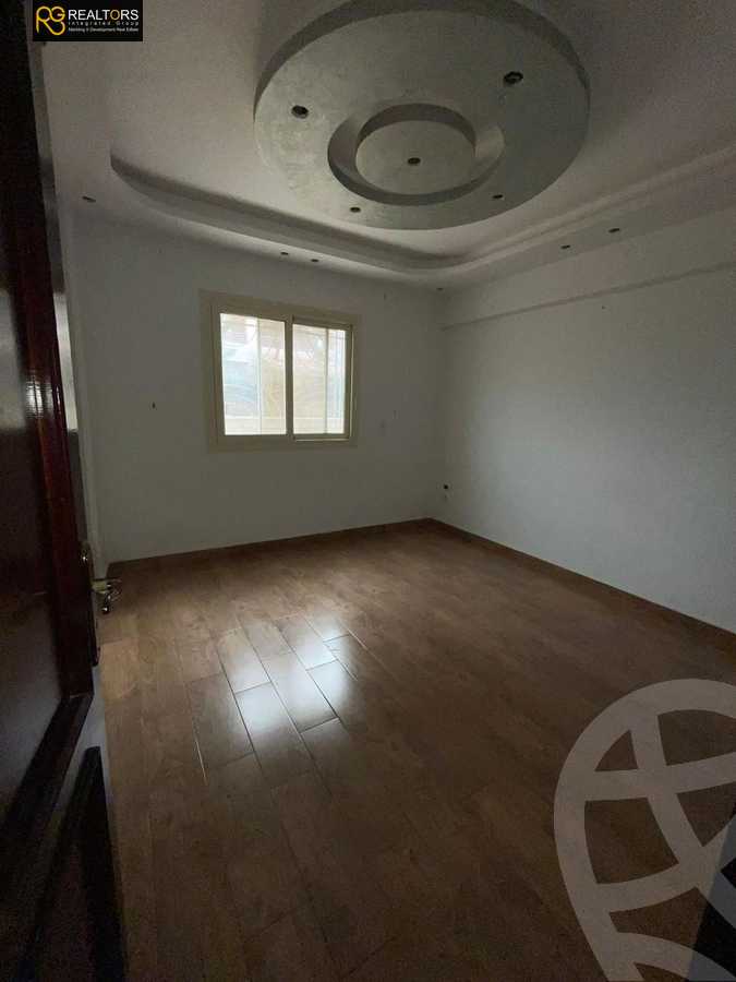 https://aqarmap.com.eg/en/listing/5336528-for-sale-cairo-el-sheikh-zayed-city-compounds-jn-1