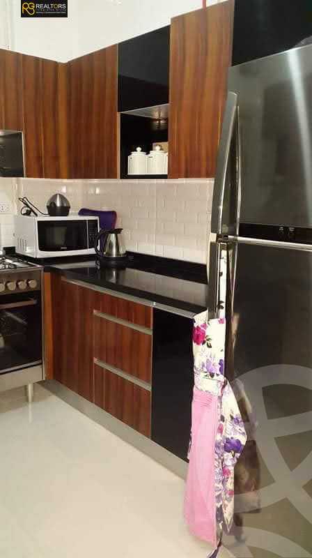 https://aqarmap.com.eg/en/listing/5336540-for-sale-cairo-el-sheikh-zayed-city-compounds-el-khamayel