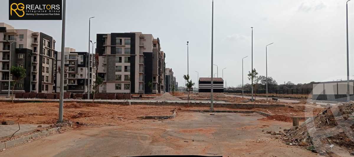 https://aqarmap.com.eg/en/listing/5336593-for-sale-cairo-el-sheikh-zayed-city-compounds-jn-2