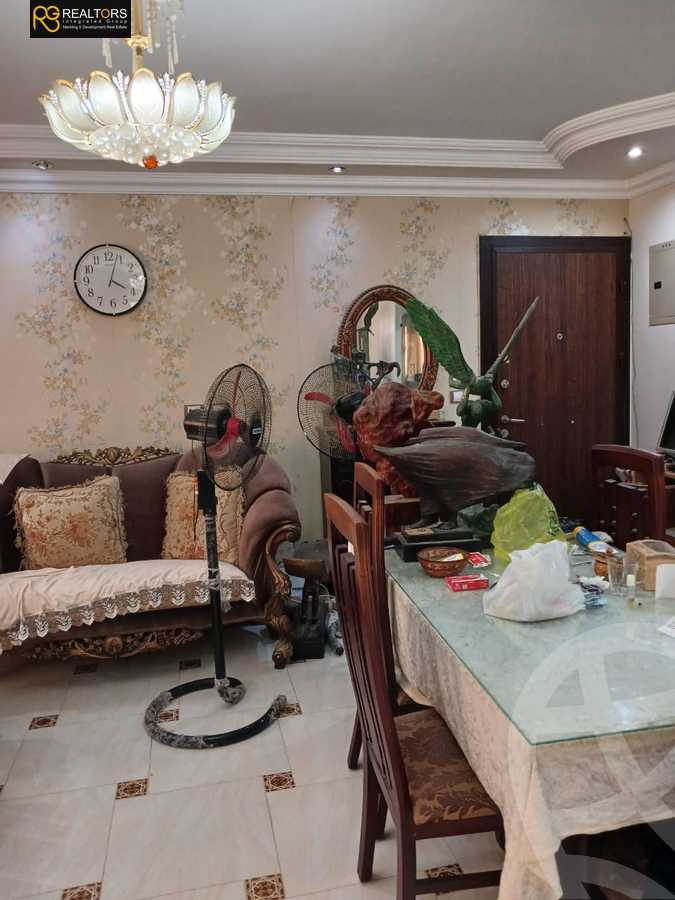 https://aqarmap.com.eg/en/listing/5336830-for-sale-cairo-el-sheikh-zayed-city-compounds-beverly-hills