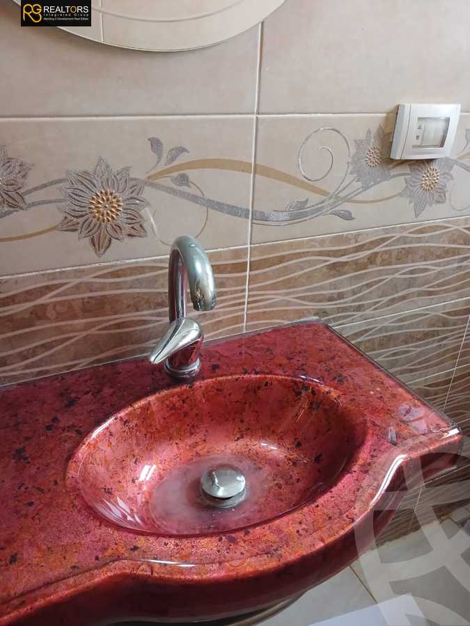 https://aqarmap.com.eg/en/listing/5336830-for-sale-cairo-el-sheikh-zayed-city-compounds-beverly-hills