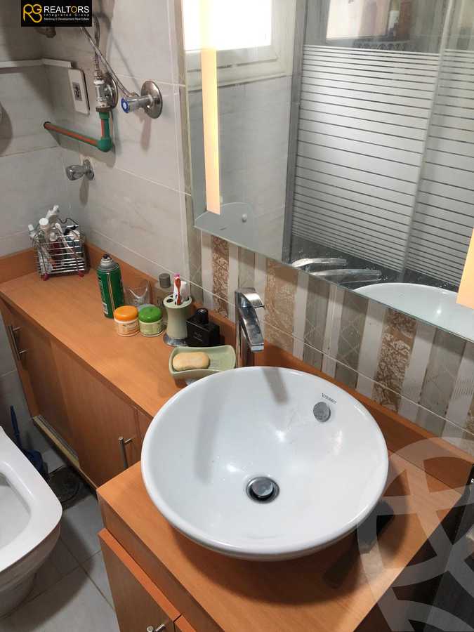 https://aqarmap.com.eg/ar/listing/5337012-for-rent-cairo-el-sheikh-zayed-city-compounds-jn-1