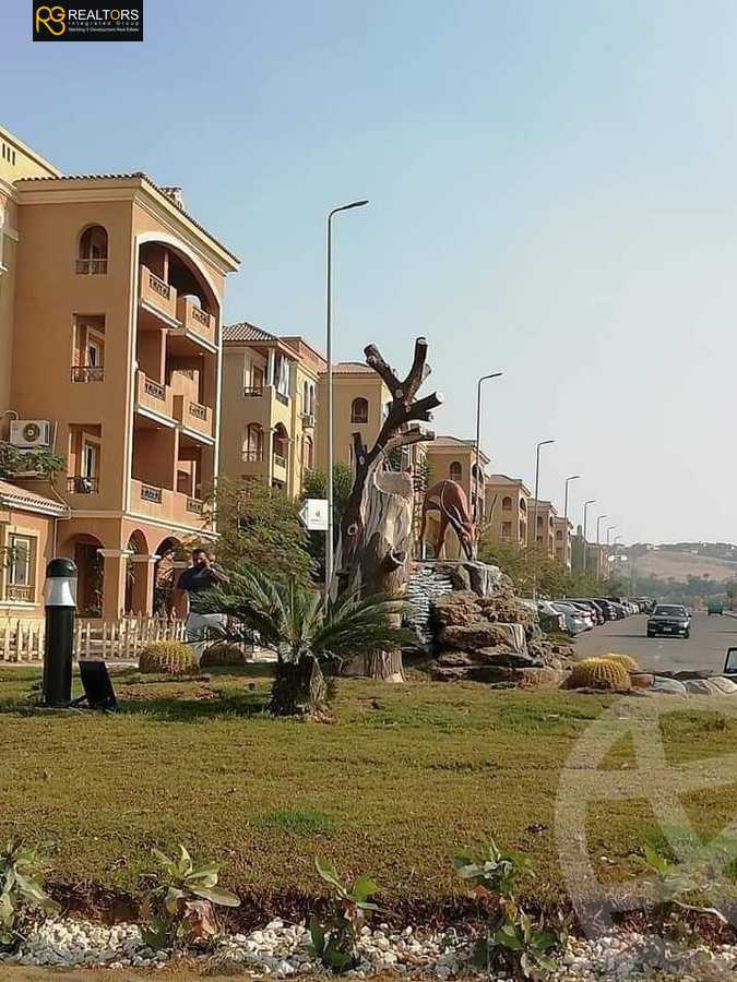 https://aqarmap.com.eg/en/listing/5337263-for-sale-cairo-el-sheikh-zayed-city-compounds-el-khamayel