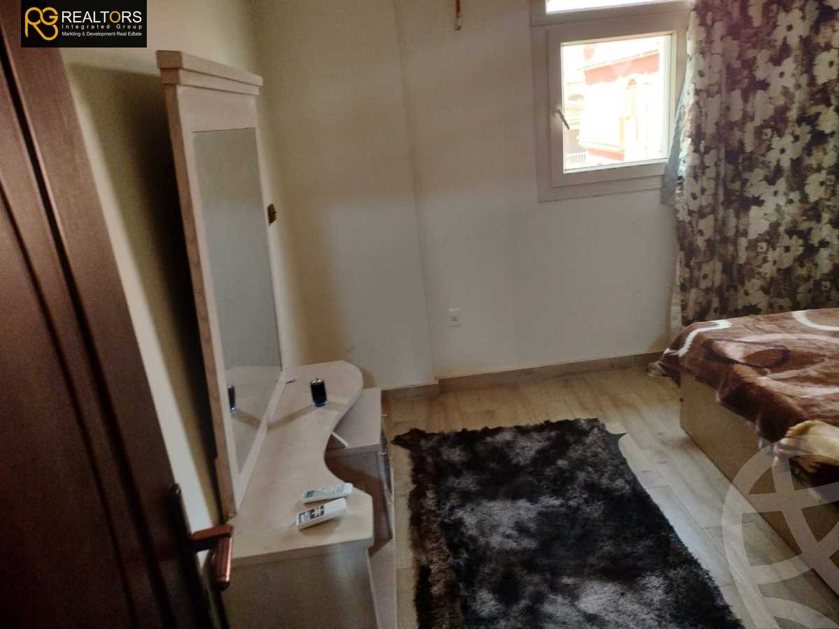 https://aqarmap.com.eg/ar/listing/5337335-for-rent-cairo-el-sheikh-zayed-city-compounds-el-yasmeen-compound