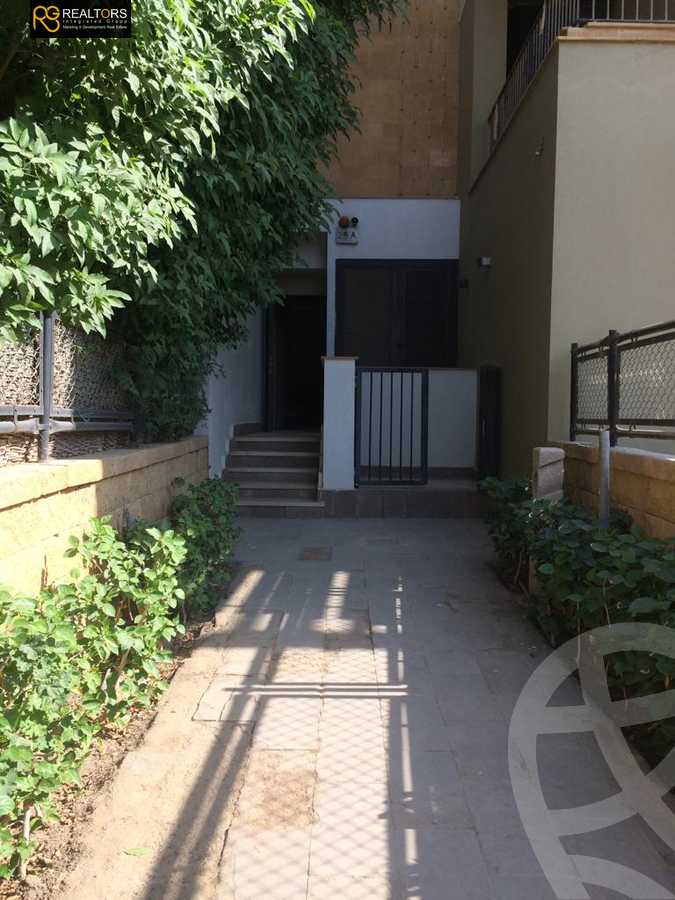 https://aqarmap.com.eg/en/listing/5337535-for-sale-cairo-el-sheikh-zayed-city-compounds-kmbwnd-wyst-twn-swdyk