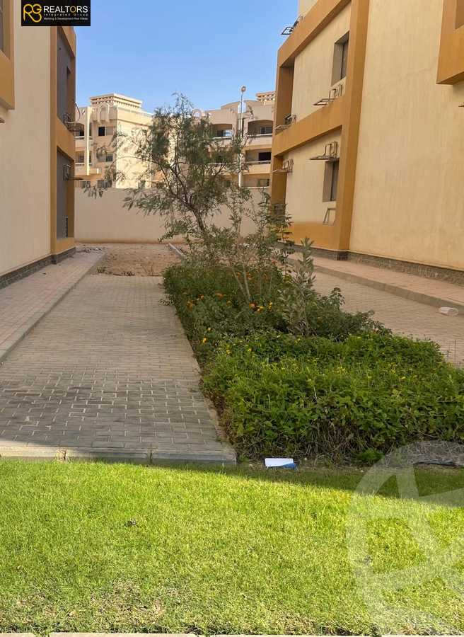 https://aqarmap.com.eg/ar/listing/5337646-for-sale-cairo-6th-of-october-compounds-dream-land-rose-ville