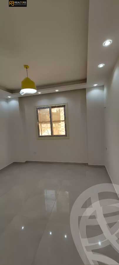 https://aqarmap.com.eg/en/listing/5341333-for-sale-cairo-6th-of-october-el-ahyaa-neighborhood-4th