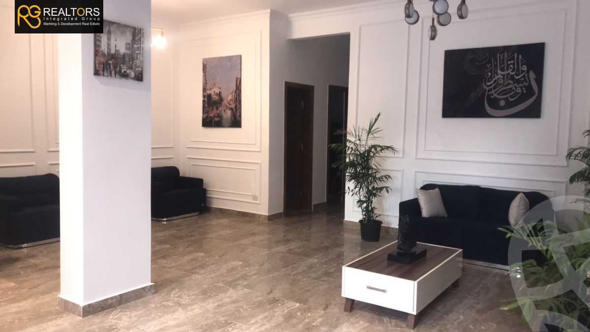 https://aqarmap.com.eg/en/listing/5341388-for-sale-cairo-6th-of-october-featured-neighborhood-first-touristic-village