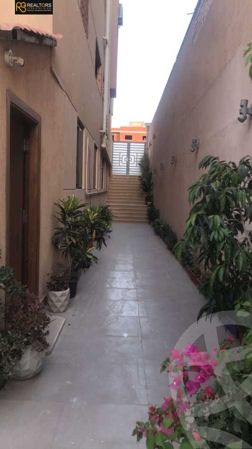 https://aqarmap.com.eg/en/listing/5341388-for-sale-cairo-6th-of-october-featured-neighborhood-first-touristic-village