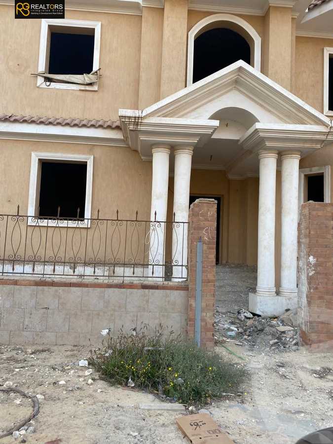 https://aqarmap.com.eg/en/listing/5356261-for-sale-cairo-el-shorouk-compounds-spring-valley