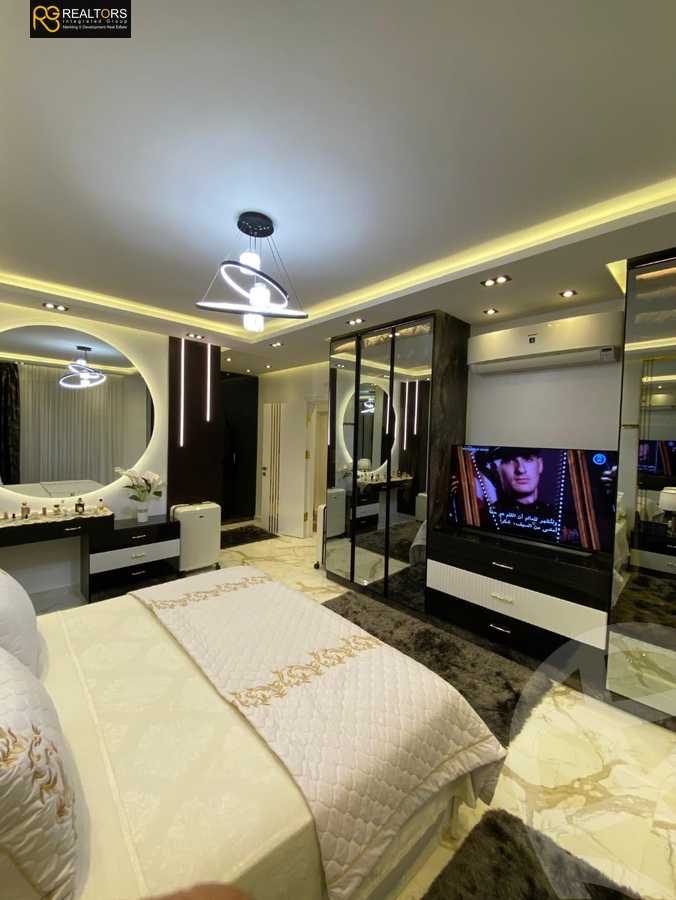 https://aqarmap.com.eg/en/listing/5406088-for-sale-cairo-el-sheikh-zayed-city-compounds-zayed-heights-compound