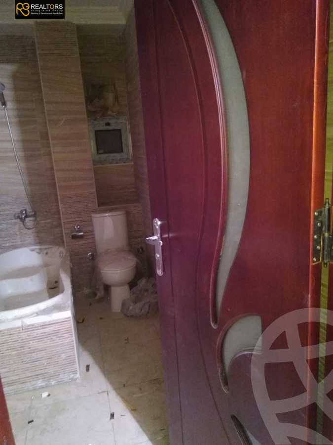 https://aqarmap.com.eg/en/listing/5406174-for-sale-cairo-el-sheikh-zayed-city-el-hay-elasher-street-100