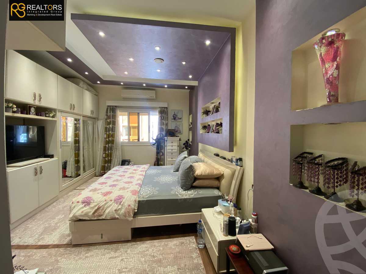 https://aqarmap.com.eg/en/listing/5406393-for-sale-cairo-el-sheikh-zayed-city-compounds-continental-gardens