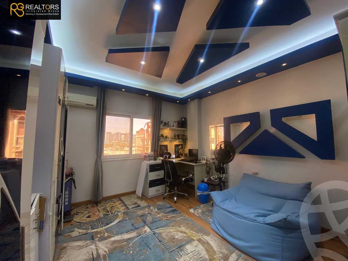 https://aqarmap.com.eg/en/listing/5406393-for-sale-cairo-el-sheikh-zayed-city-compounds-continental-gardens
