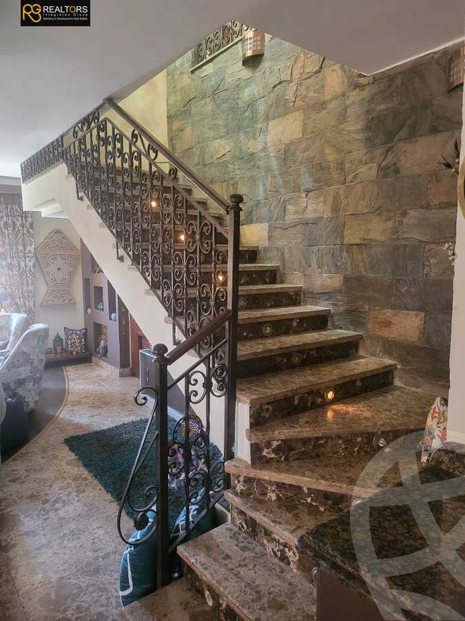 https://aqarmap.com.eg/en/listing/5406393-for-sale-cairo-el-sheikh-zayed-city-compounds-continental-gardens