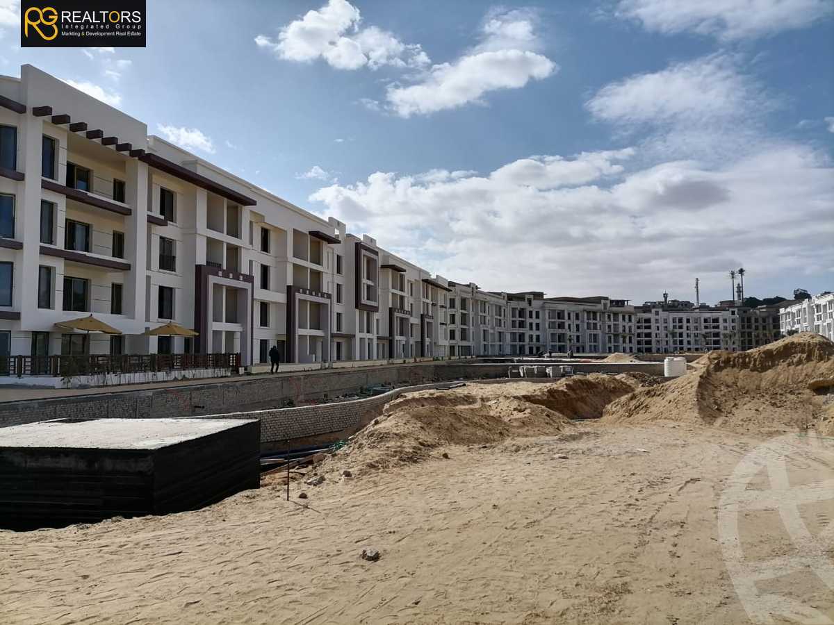 https://aqarmap.com.eg/en/listing/5406426-for-sale-cairo-el-sheikh-zayed-city-alex-cairo-desert-road-nyoum-pyramids-arab-developments