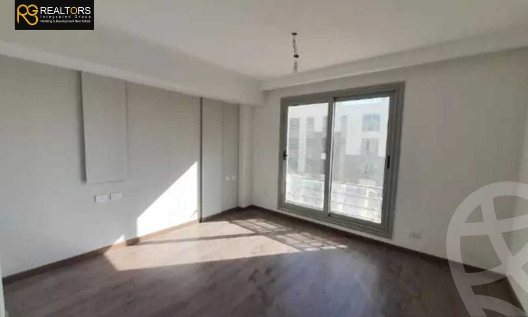 https://aqarmap.com.eg/en/listing/5406471-for-sale-cairo-6th-of-october-compounds-palm-parks