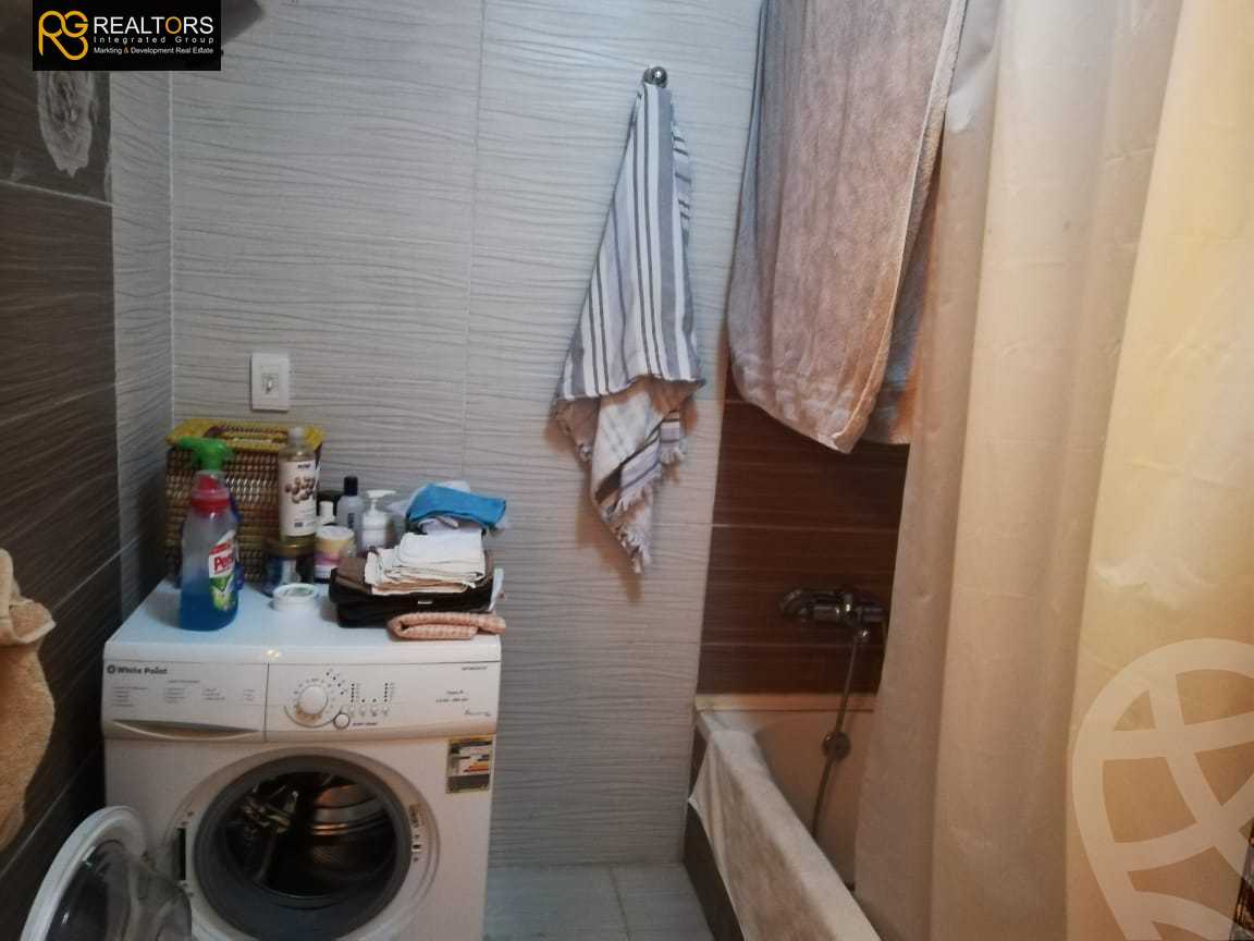 https://aqarmap.com.eg/ar/listing/5406533-for-sale-cairo-el-sheikh-zayed-city-compounds-hadayek-el-mohandiseen