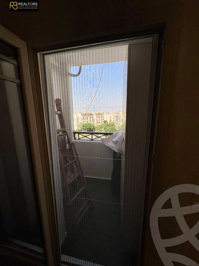 https://aqarmap.com.eg/en/listing/5408123-for-sale-cairo-el-sheikh-zayed-city-compounds-hadayek-el-mohandiseen