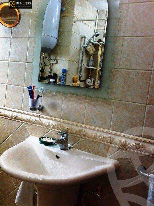 https://aqarmap.com.eg/ar/listing/5408453-for-sale-cairo-el-sheikh-zayed-city-compounds-zayed-2000