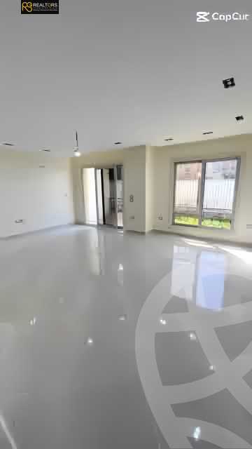 https://aqarmap.com.eg/ar/listing/5408467-for-sale-cairo-el-sheikh-zayed-city-compounds-el-khamayel