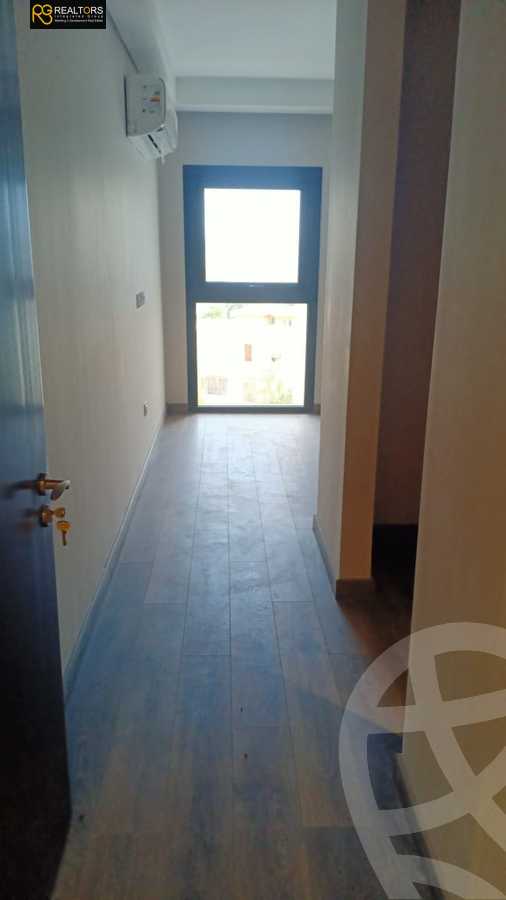 https://aqarmap.com.eg/en/listing/5408518-for-sale-cairo-el-sheikh-zayed-city-compounds-zyd-wr-llttwyr-park-towers-zed-el-sheikh-zayed-compound