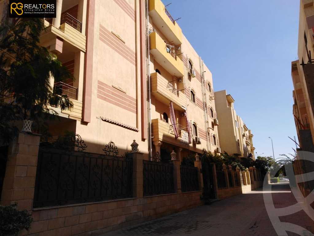 https://aqarmap.com.eg/en/listing/5408529-for-sale-cairo-el-sheikh-zayed-city-el-hay-elthaleth-dr-ali-lotfi-st