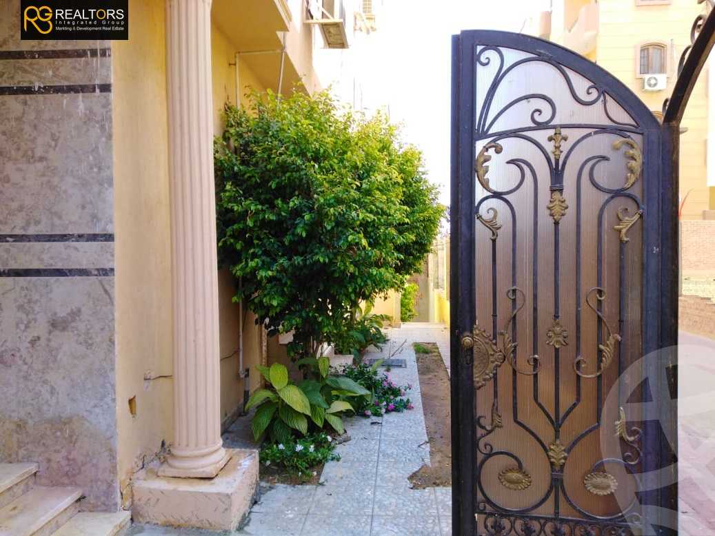 https://aqarmap.com.eg/en/listing/5408529-for-sale-cairo-el-sheikh-zayed-city-el-hay-elthaleth-dr-ali-lotfi-st