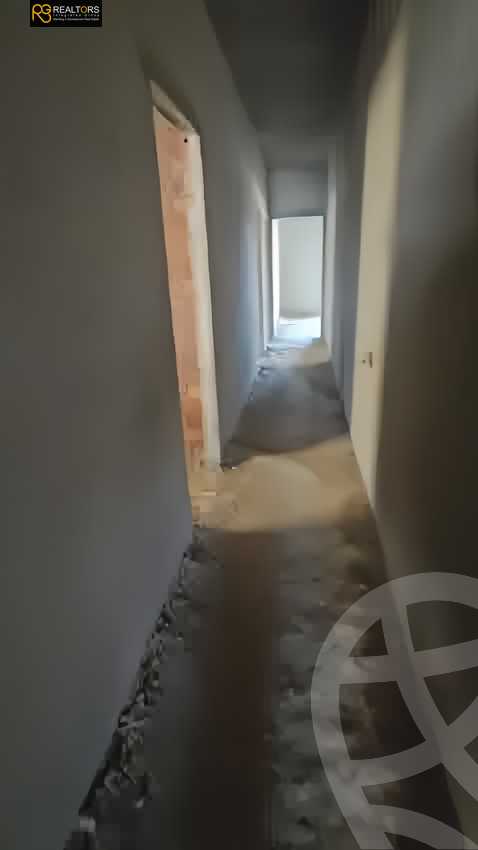 https://aqarmap.com.eg/en/listing/5408545-for-sale-cairo-el-sheikh-zayed-city-compounds-zayed-heights-compound
