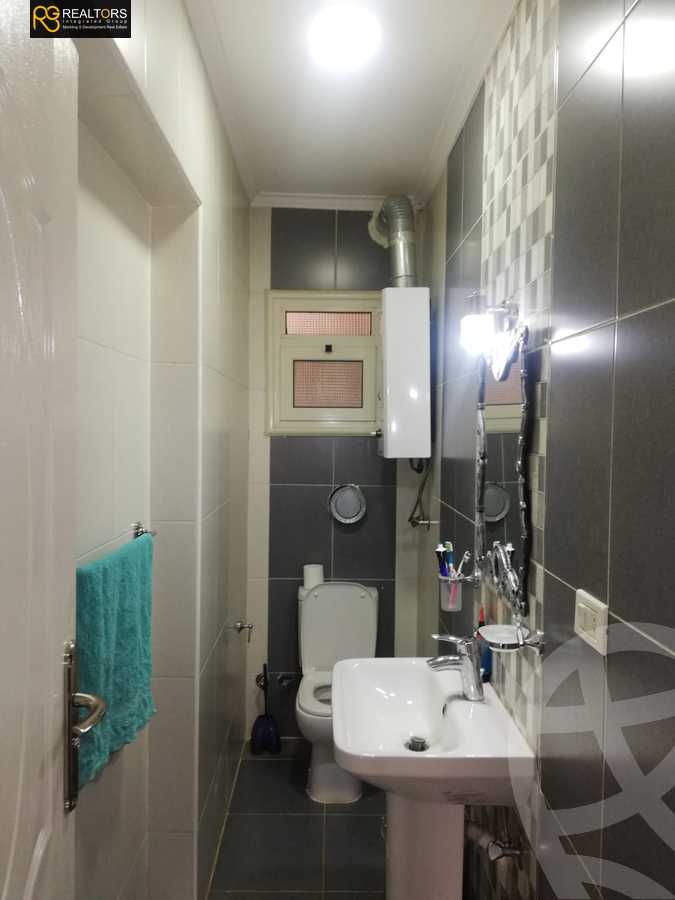 https://aqarmap.com.eg/en/listing/5408571-for-sale-cairo-6th-of-october-el-ahyaa-neighborhood-8th