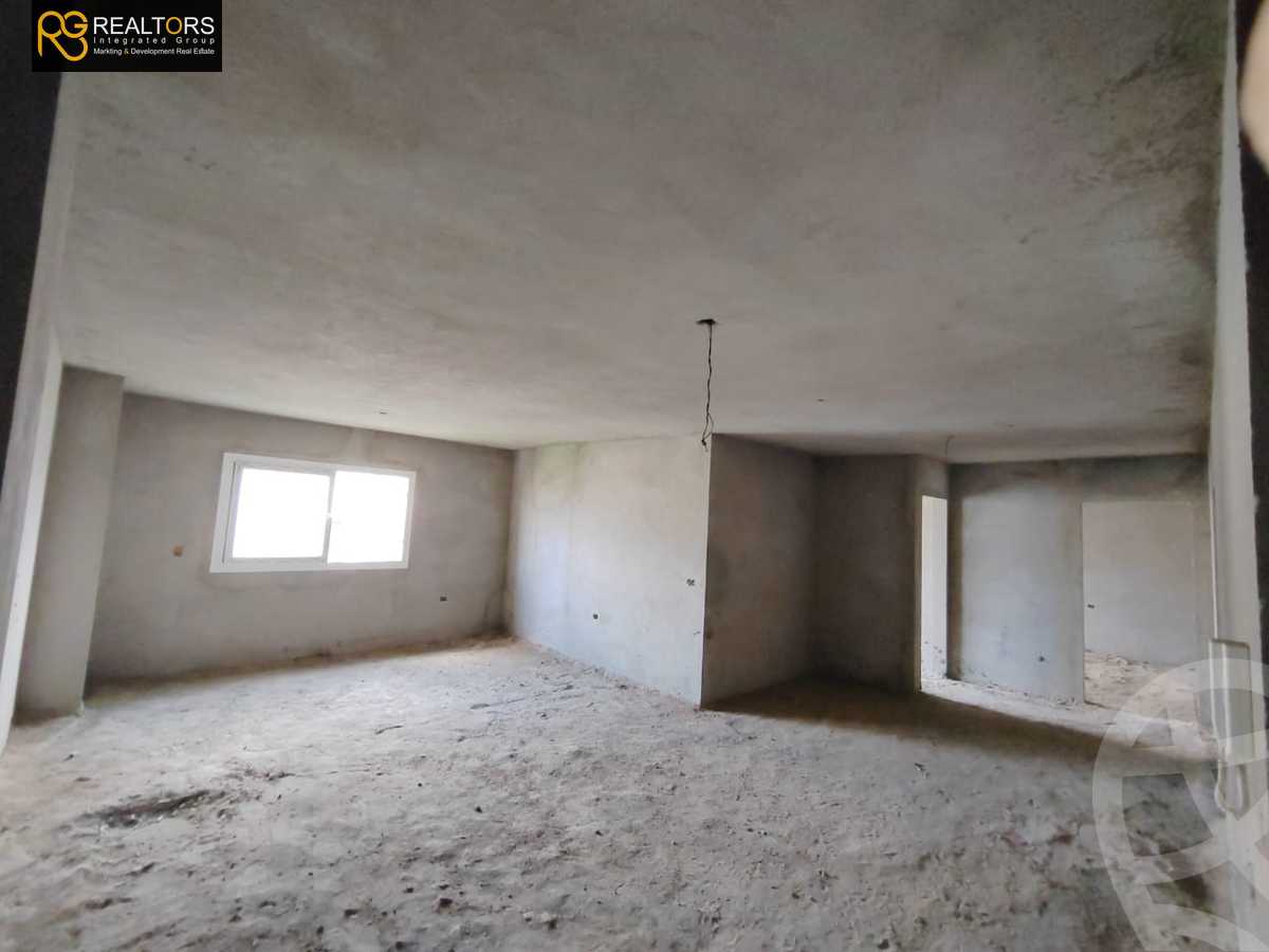 https://aqarmap.com.eg/ar/listing/5408566-for-sale-cairo-el-sheikh-zayed-city-compounds-zayed-regency