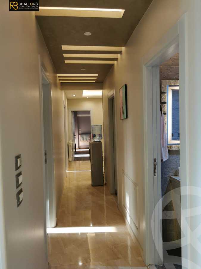https://aqarmap.com.eg/en/listing/5408682-for-sale-cairo-el-sheikh-zayed-city-compounds