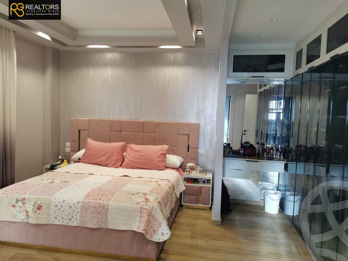 https://aqarmap.com.eg/en/listing/5408682-for-sale-cairo-el-sheikh-zayed-city-compounds
