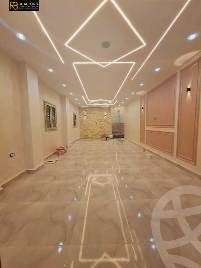 https://aqarmap.com.eg/en/listing/5408730-for-sale-cairo-6th-of-october-el-ahyaa-neighborhood-2nd-divided-from-al-kafrawei-st