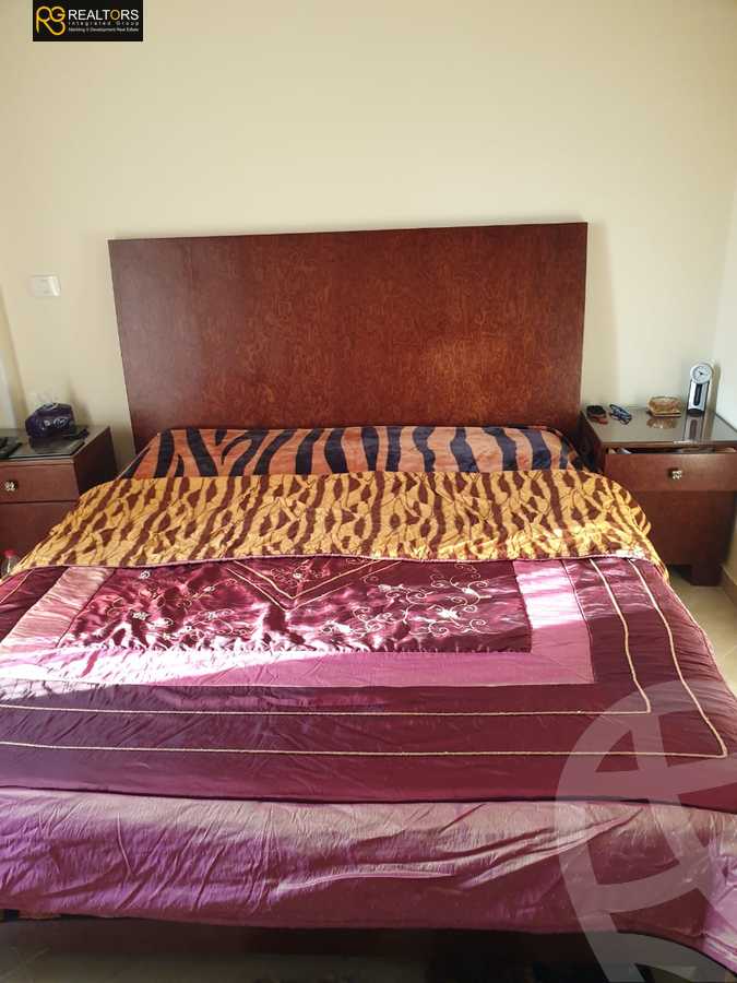 https://aqarmap.com.eg/en/listing/5408761-for-sale-cairo-el-sheikh-zayed-city-compounds-dr-msr