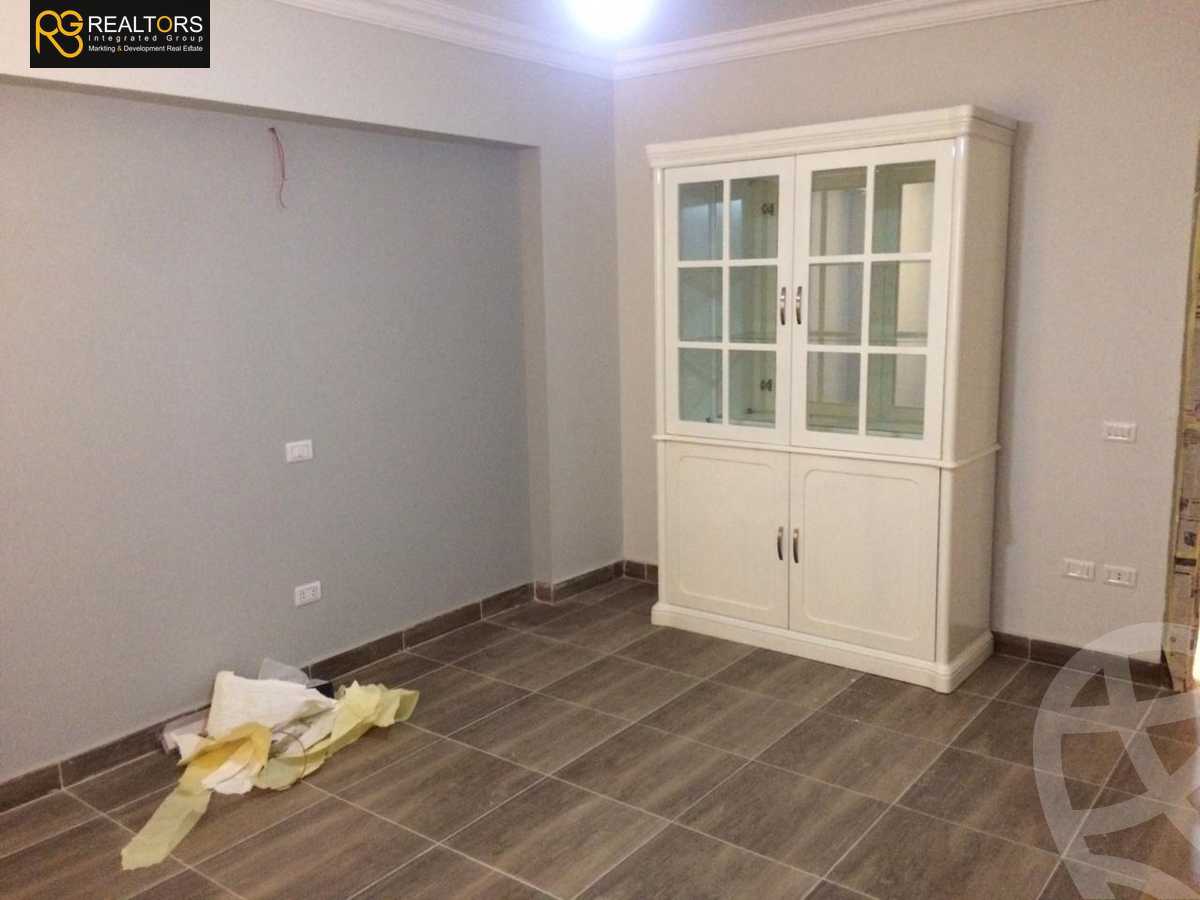 https://aqarmap.com.eg/en/listing/5409053-for-sale-cairo-6th-of-october-compounds-el-maamoura-compound