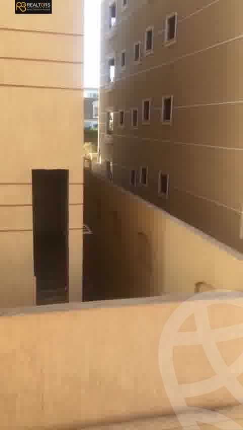 https://aqarmap.com.eg/en/listing/5409092-for-sale-cairo-6th-of-october-el-tawsaat-el-shamalya-hy-2000-qt