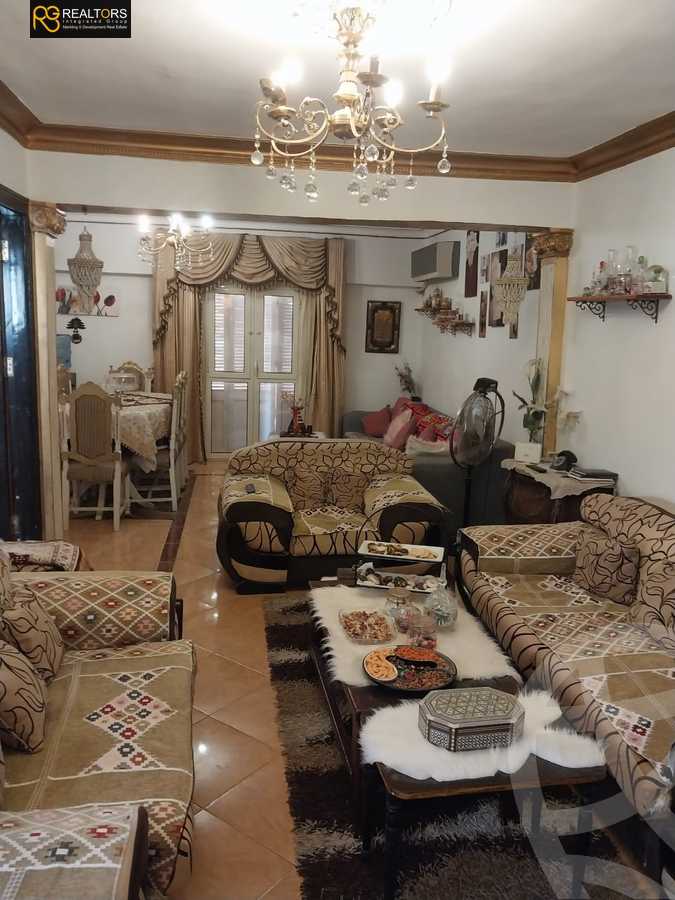 https://aqarmap.com.eg/en/listing/5409610-for-sale-cairo-6th-of-october-el-ahyaa-neighborhood-7th-mecca-el-mokarrama-st
