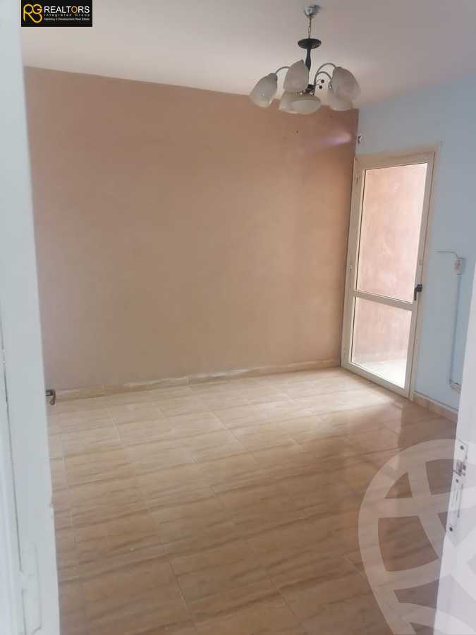 https://aqarmap.com.eg/ar/listing/5409754-for-sale-cairo-6th-of-october-compounds-city-stars-mall