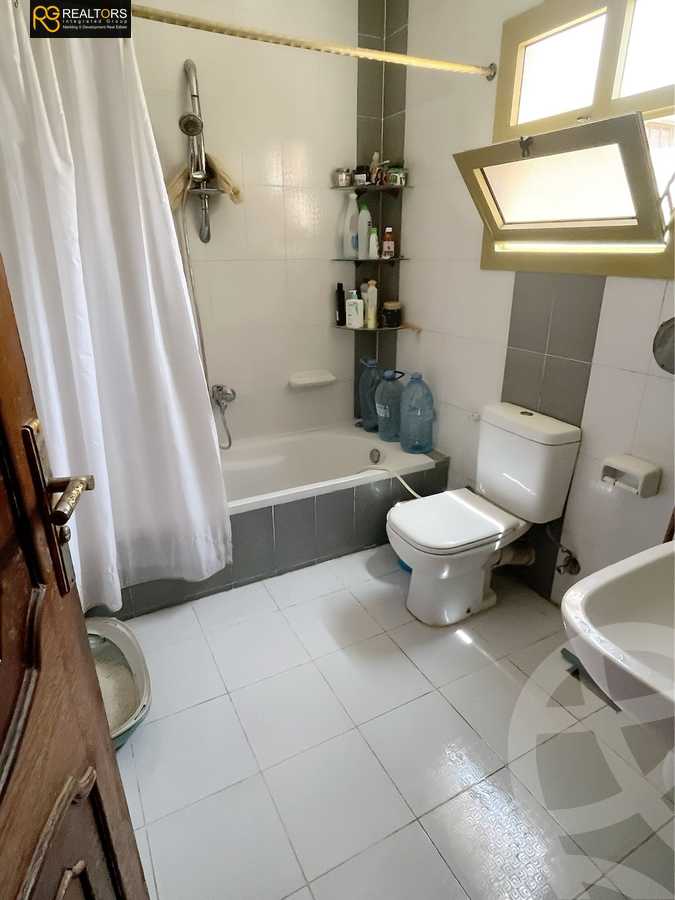 https://aqarmap.com.eg/en/listing/5409863-for-sale-cairo-6th-of-october-el-ahyaa-neighborhood-1st-al-shohadaa-st