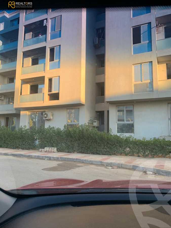 https://aqarmap.com.eg/en/listing/5409913-for-sale-cairo-6th-of-october-compounds-creek-park