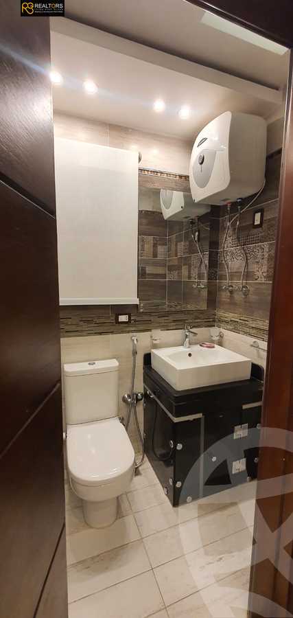 https://aqarmap.com.eg/en/listing/5410045-for-sale-cairo-6th-of-october-hadaeq-october-kmbwnd-fy-hdyq-ktwbr-lotus-compound