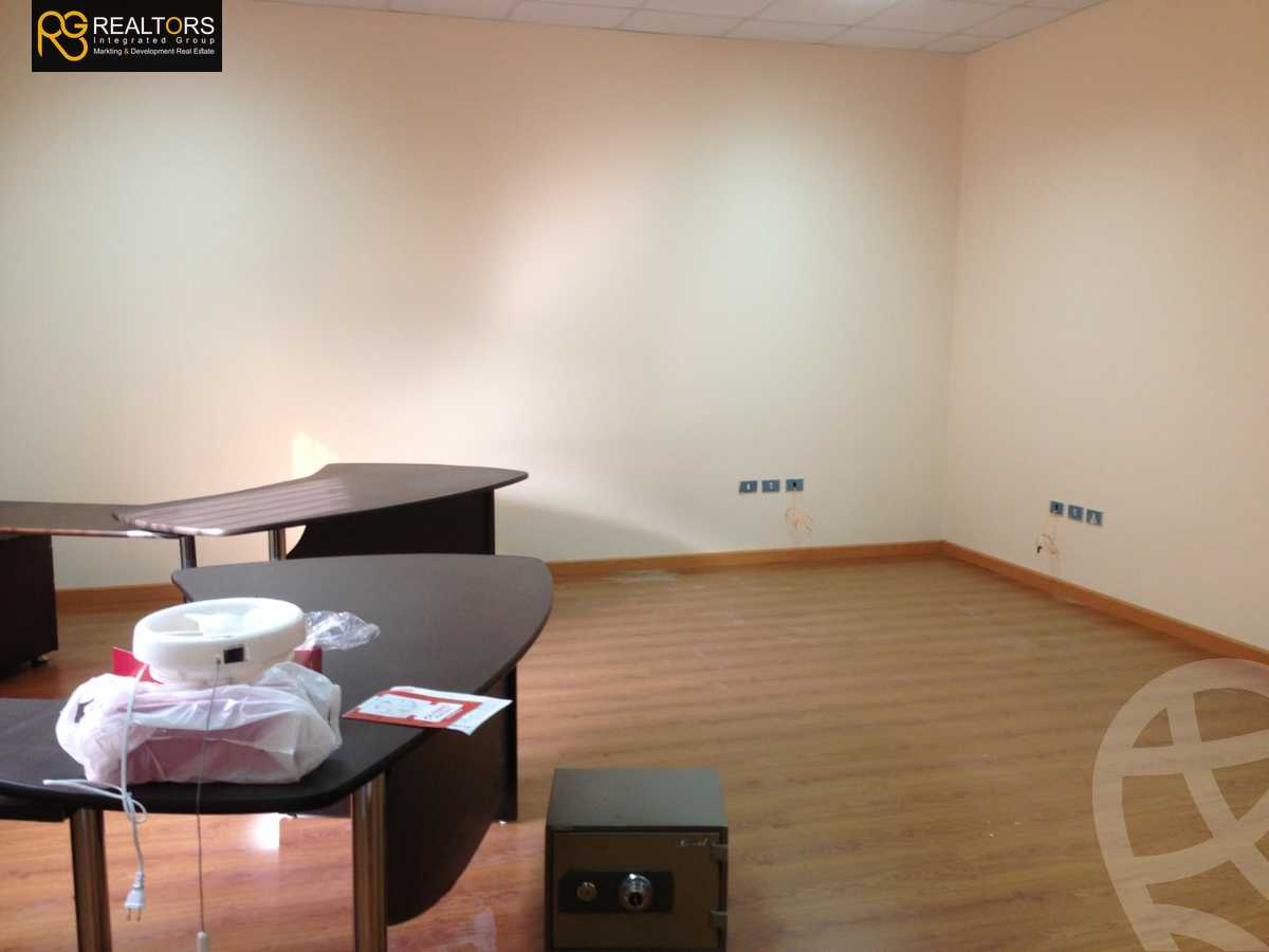 https://aqarmap.com.eg/en/listing/5478432-for-sale-cairo-el-sheikh-zayed-city-alex-cairo-desert-road