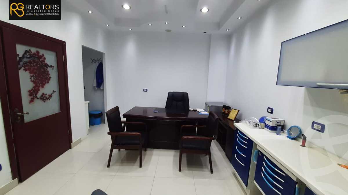 https://aqarmap.com.eg/en/listing/5478595-for-sale-cairo-el-sheikh-zayed-city-compounds-rawdet-zayed