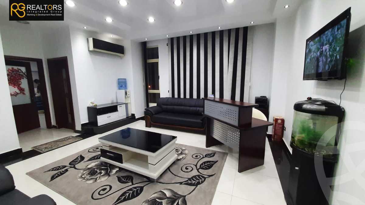 https://aqarmap.com.eg/en/listing/5478595-for-sale-cairo-el-sheikh-zayed-city-compounds-rawdet-zayed