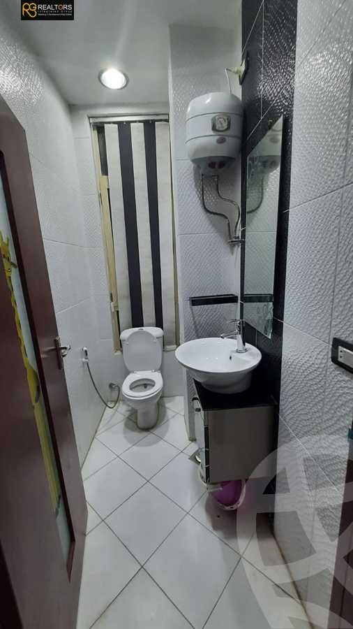 https://aqarmap.com.eg/en/listing/5478595-for-sale-cairo-el-sheikh-zayed-city-compounds-rawdet-zayed