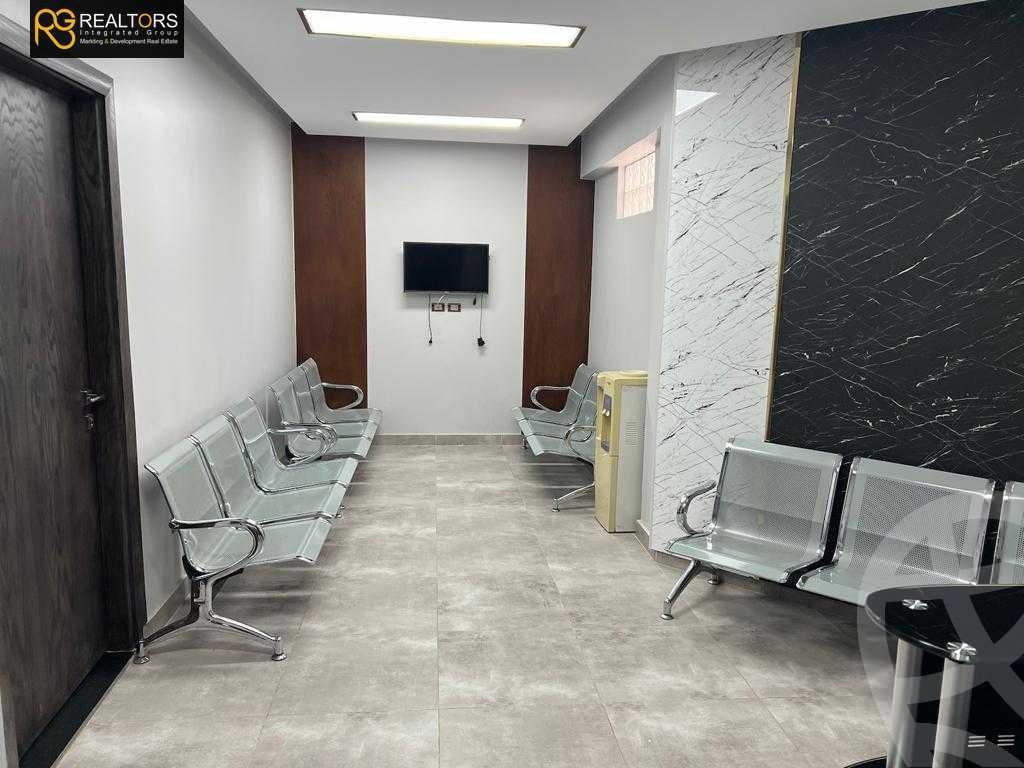 https://aqarmap.com.eg/en/listing/5478682-for-sale-cairo-el-sheikh-zayed-city-compounds-el-khamayel