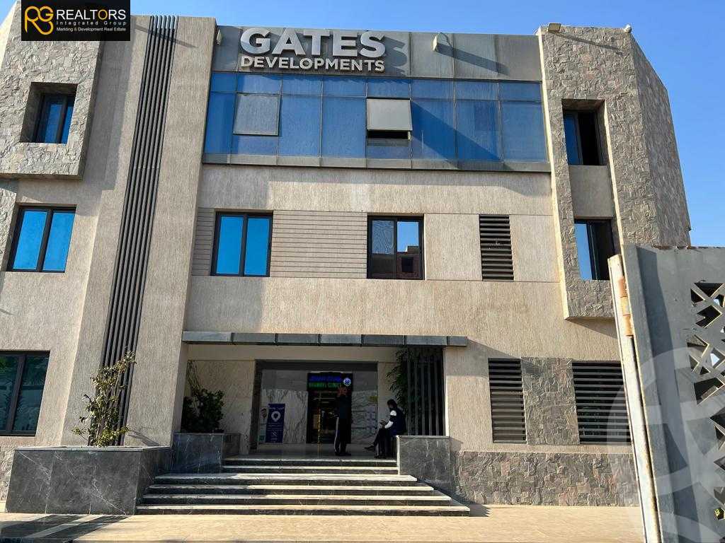https://aqarmap.com.eg/en/listing/5478682-for-sale-cairo-el-sheikh-zayed-city-compounds-el-khamayel